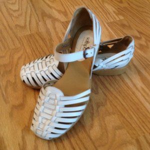 Softspots White Women Leather Summer Sandal 8.5